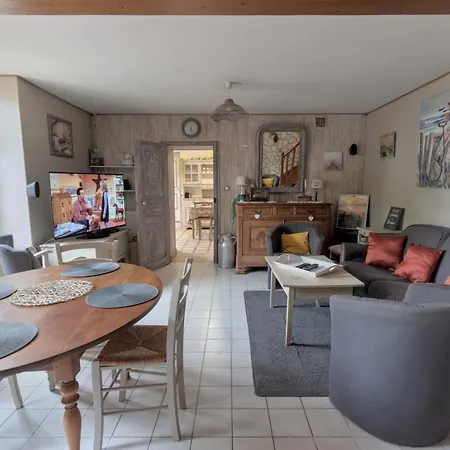 Maison De Famille Avec Jardin, 3 Chambres, En Campagne 別荘 *