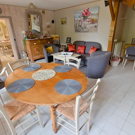 Maison De Famille Avec Jardin, 3 Chambres, En Campagne * Saint-Amand-sur-Sevre