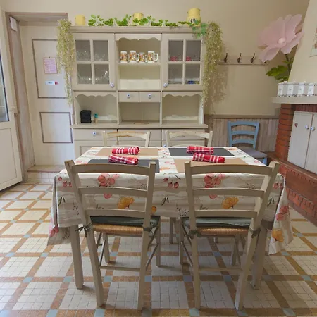 Maison De Famille Avec Jardin, 3 Chambres, En Campagne *